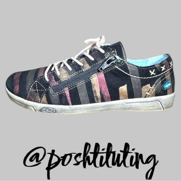 NWOB Cloud Leather Kicks sz 7.5 - Picture 1 of 15